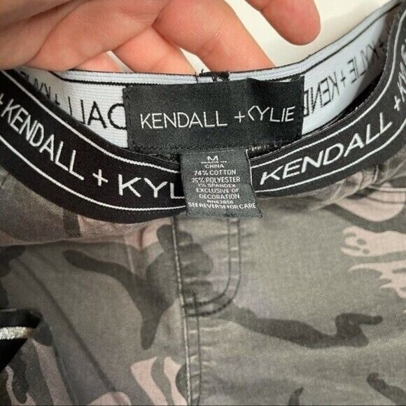Kendall + Kylie Women's Camo Denim Leggings Medium - Picture 6 of 9